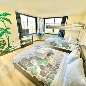 Ocean Canal Mountain View Steps From Waikiki 6person Apartment Honolulu